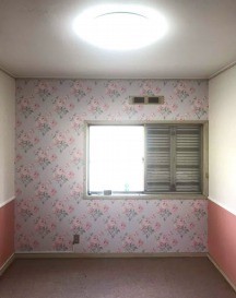 施工後　女子高生のお部屋　ローラアシュレイ　花柄　気品あふれるデザイン　エレガントな空間