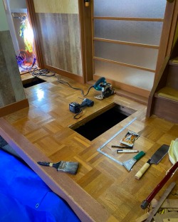 玄関床 穴あけ補強 ぶかぶか コンパネ補強 玄関床 穴あけ補強 ぶかぶか コンパネ補強