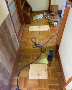 穴あけ補強 上からコンパネ補強 穴あけ補強 上からコンパネ補強