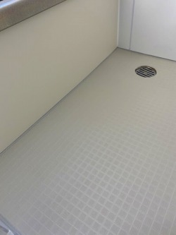 施工後 お風呂床 バスナフローレ ヒートショックの軽減 防滑性 水はけ性クッション性 お掃除もかんたんらくらく 施工後 お風呂床 バスナフローレ ヒートショックの軽減 防滑性 水はけ性クッション性 お掃除もかんたんらくらく