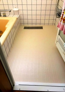 風呂タイル 完成 クッション性のあるタイルに変更 風呂タイル 完成 クッション性のあるタイルに変更