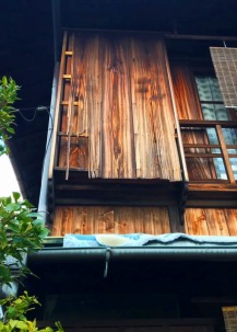 杉板張替え 一部板がはがれる 京町屋 before 杉板張替え 一部板がはがれる 京町屋 before