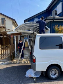 上の屋根の部分から取り外し 上の屋根の部分から取り外し