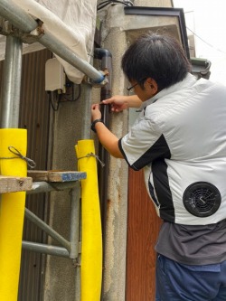 トユの掛け替え 作業中 トユの掛け替え 作業中