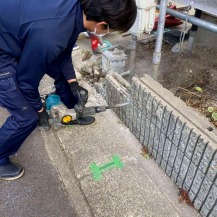 花壇のブロックを切断 花壇のブロックを切断